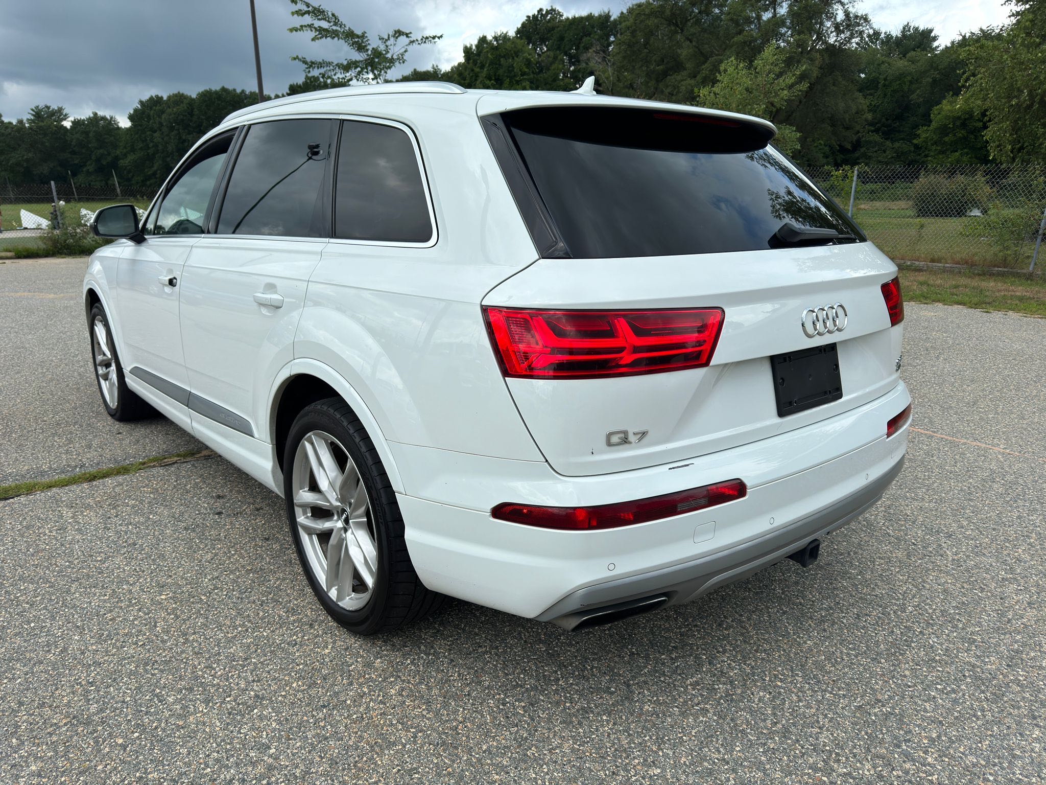 2018 Audi Q7 Prestige vin: WA1VAAF74JD006370