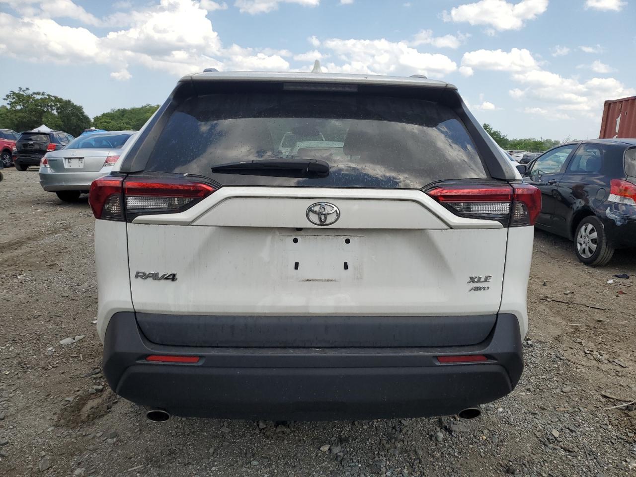 2020 Toyota Rav4 Xle Premium VIN: 2T3A1RFV3LW086137 Lot: 65861994