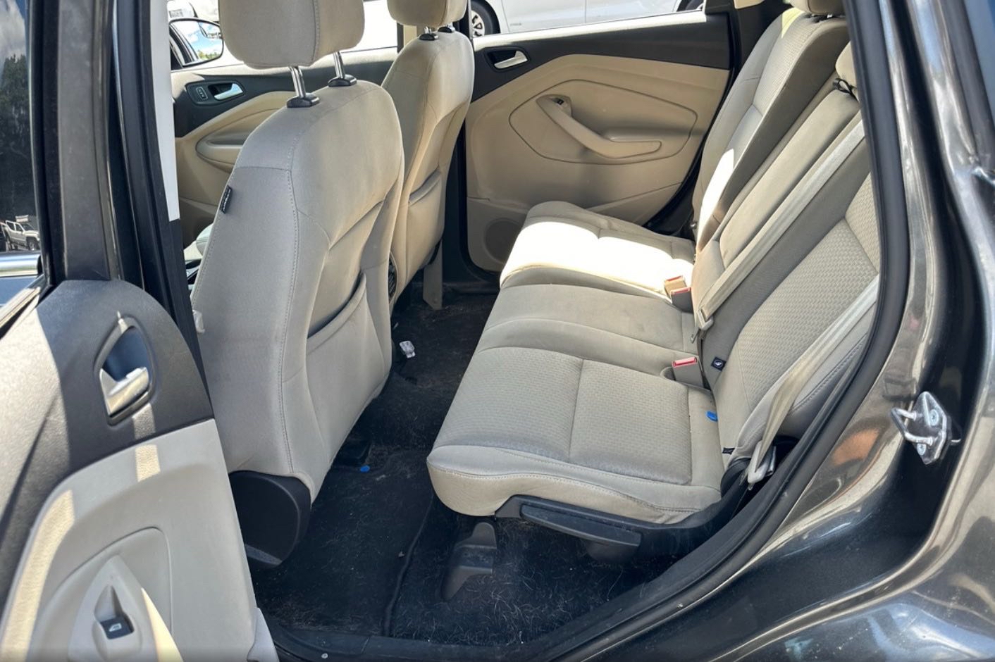 1FMCU9GD0HUA07240 2017 Ford Escape Se