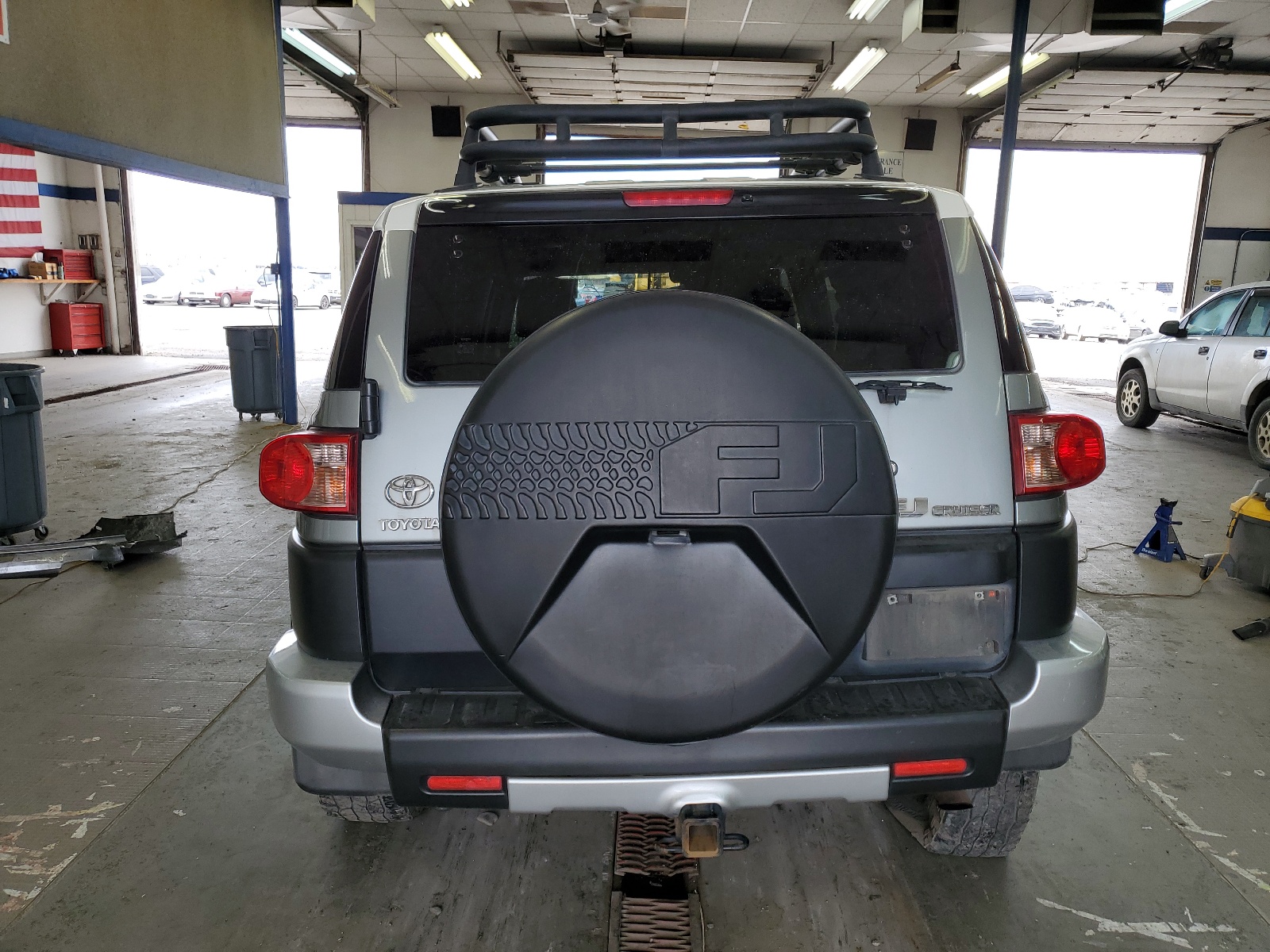 JTEBU4BF7AK091887 2010 Toyota Fj Cruiser