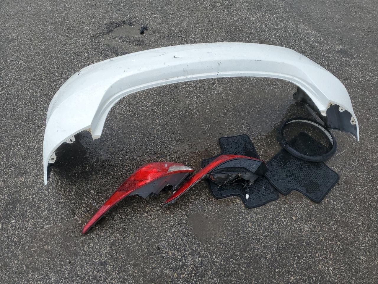 2013 Hyundai Elantra Gls VIN: 5NPDH4AE9DH417881 Lot: 68524924