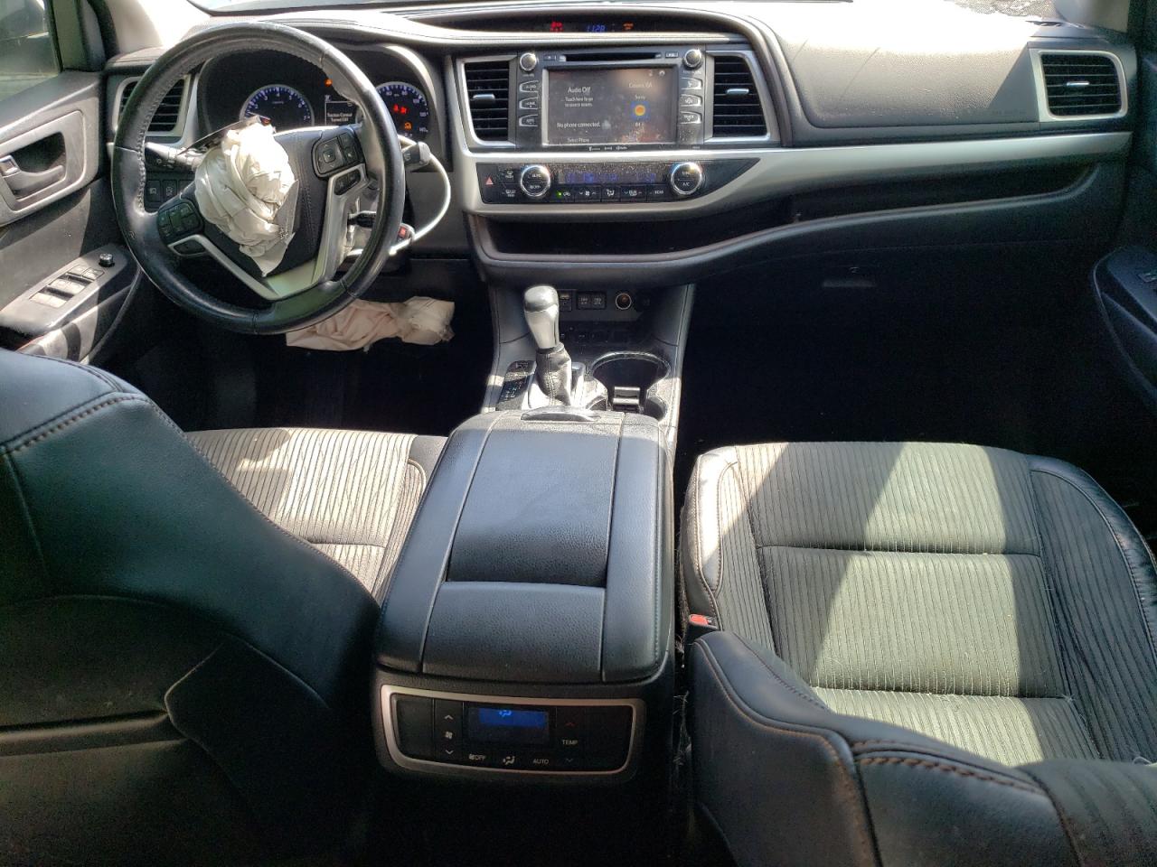 2017 Toyota Highlander Le VIN: 5TDZZRFH4HS199545 Lot: 66135884