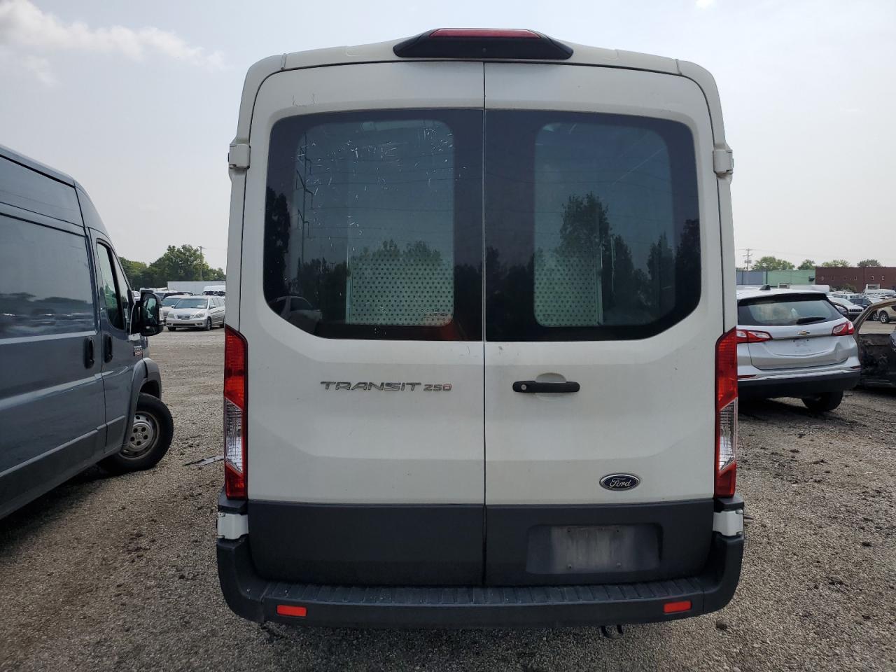 1FTYR1CM7KKA05264 2019 Ford Transit T-250