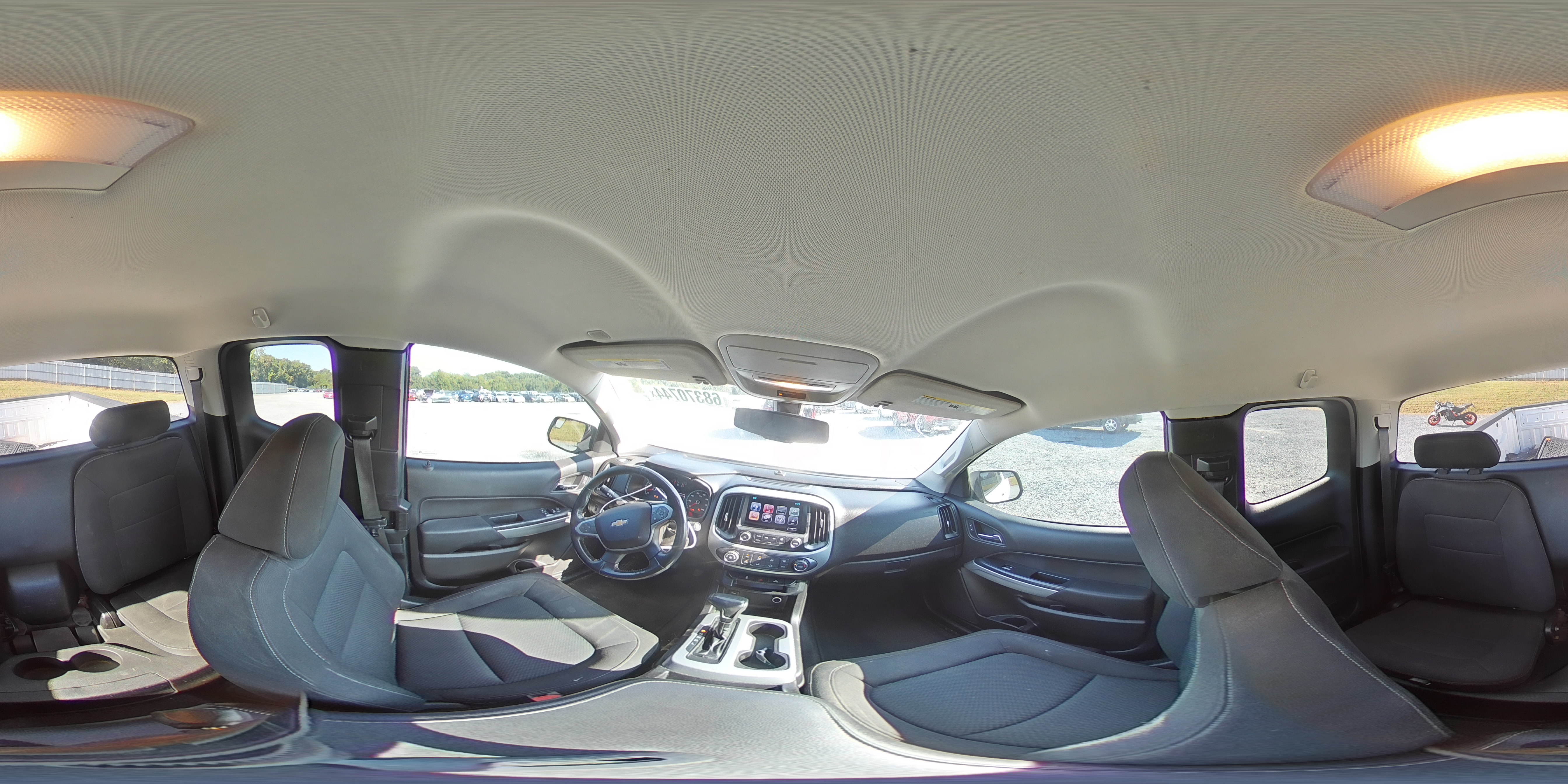 2017 Chevrolet Colorado - Image 12