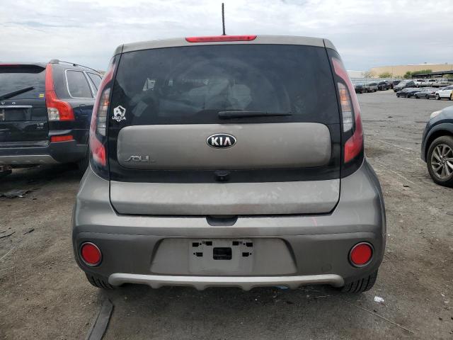  KIA SOUL 2018 Золотой