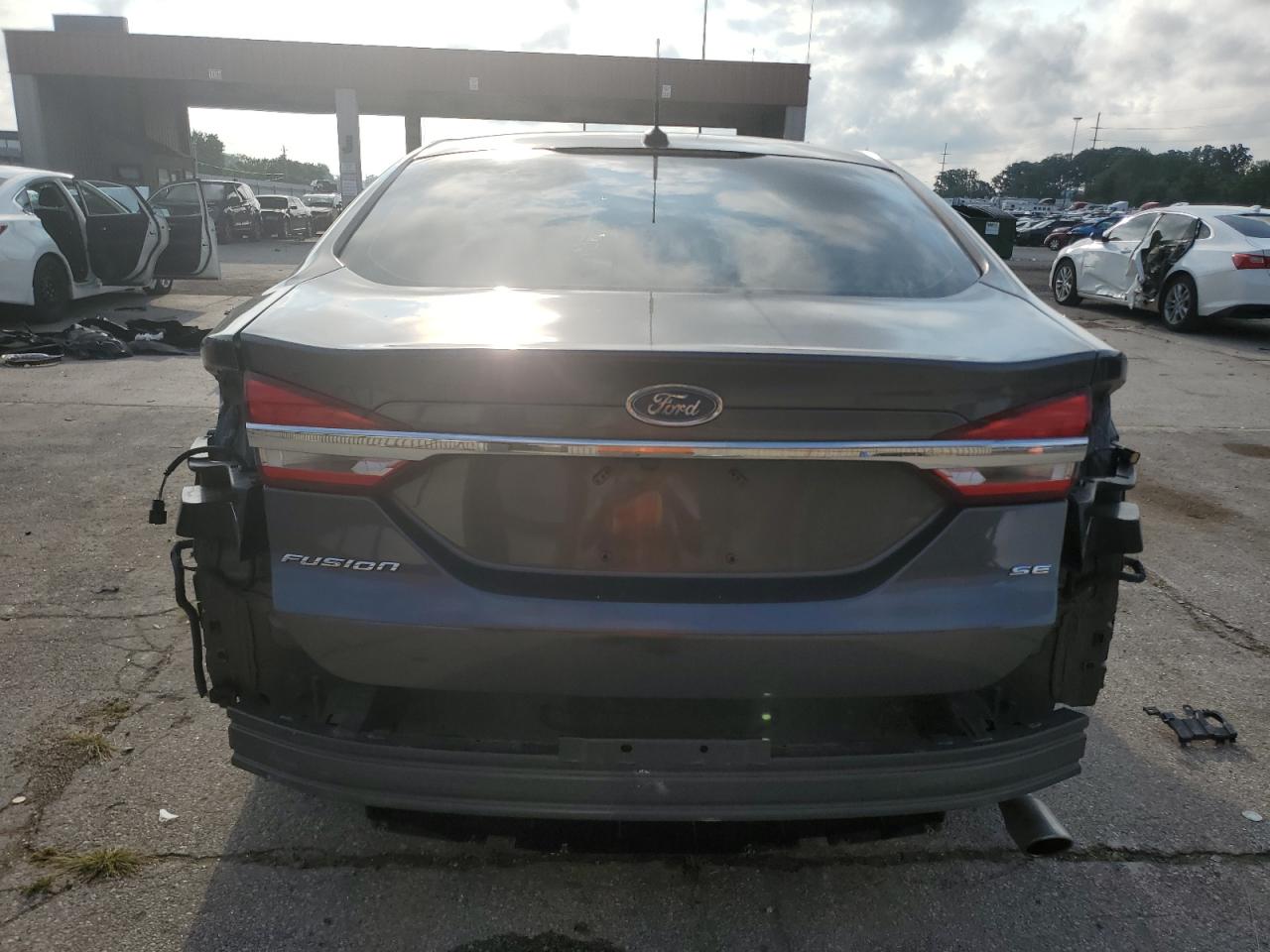 3FA6P0H7XJR175452 2018 Ford Fusion Se