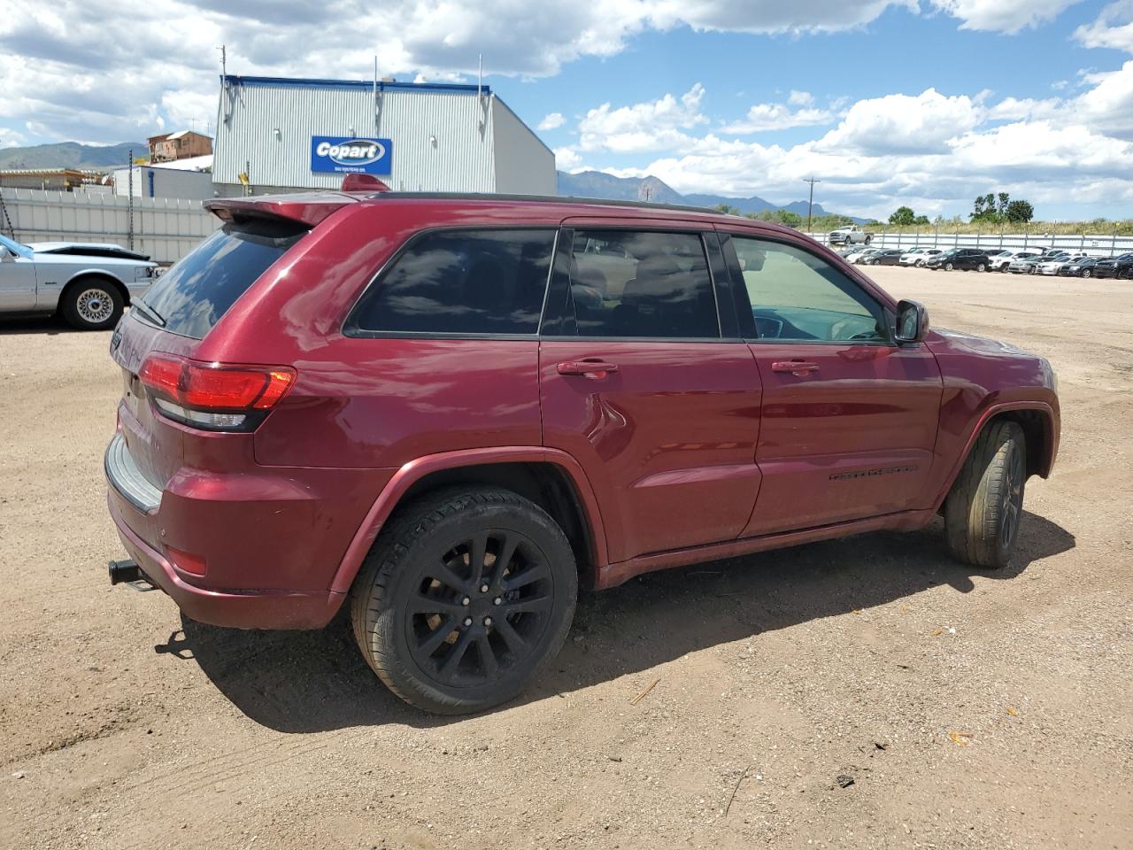 2017 Jeep Grand Cherokee - Image 3