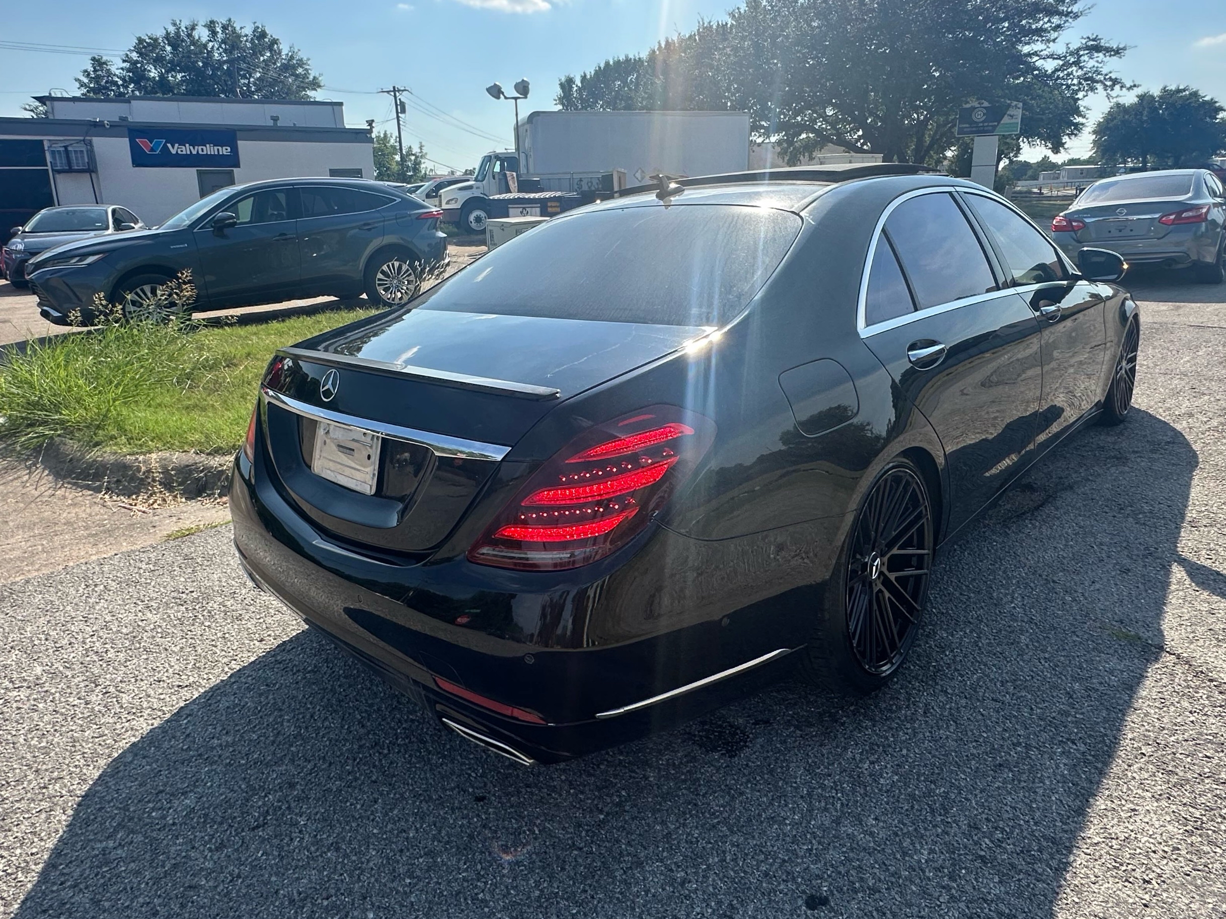 2014 Mercedes-Benz S 550 vin: WDDUG8CB4EA048360