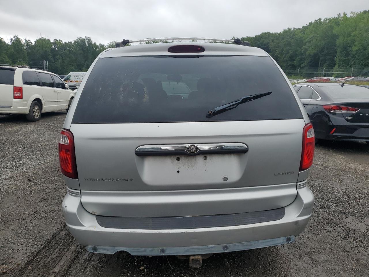 2005 Chrysler Town & Country Limited VIN: 2C4GP64L95R168587 Lot: 66696284