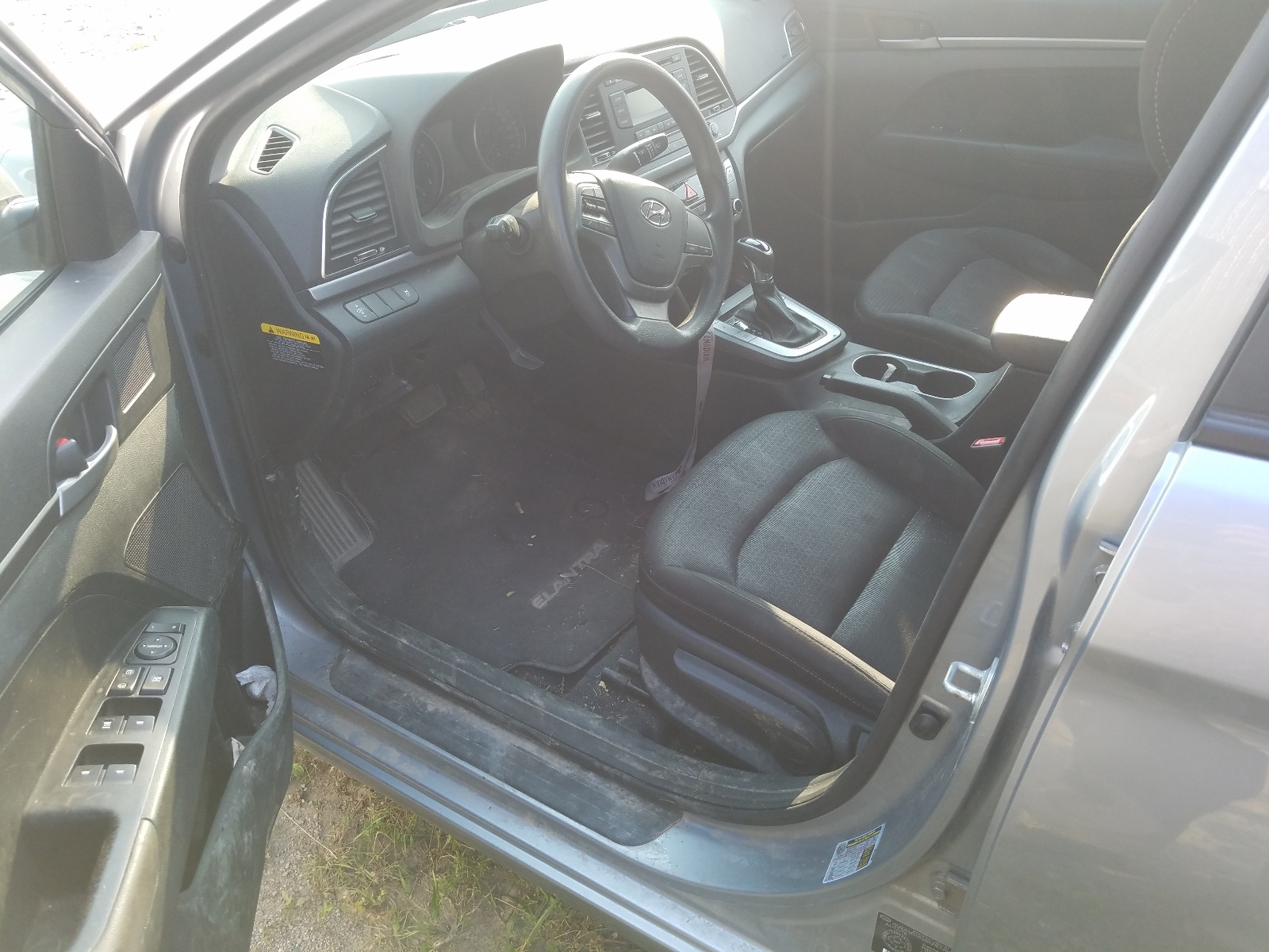 5NPD74LF9HH106093 2017 Hyundai Elantra Se