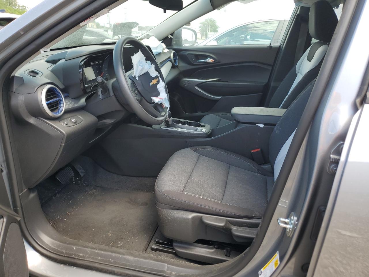 2024 Chevrolet Trax Ls VIN: KL77LFE20RC057102 Lot: 65818924