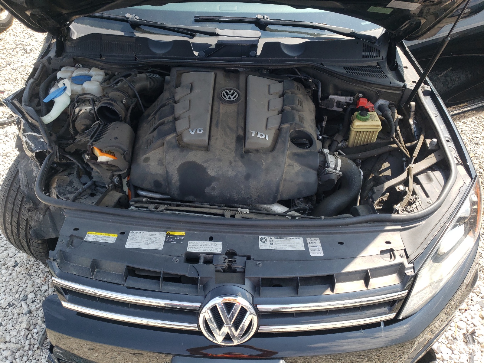 WVGEP9BP3ED012767 2014 Volkswagen Touareg V6 Tdi