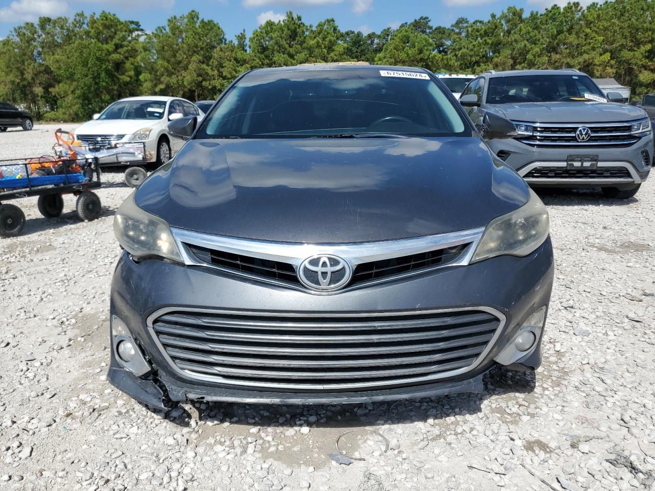 2014 Toyota Avalon - Image 5