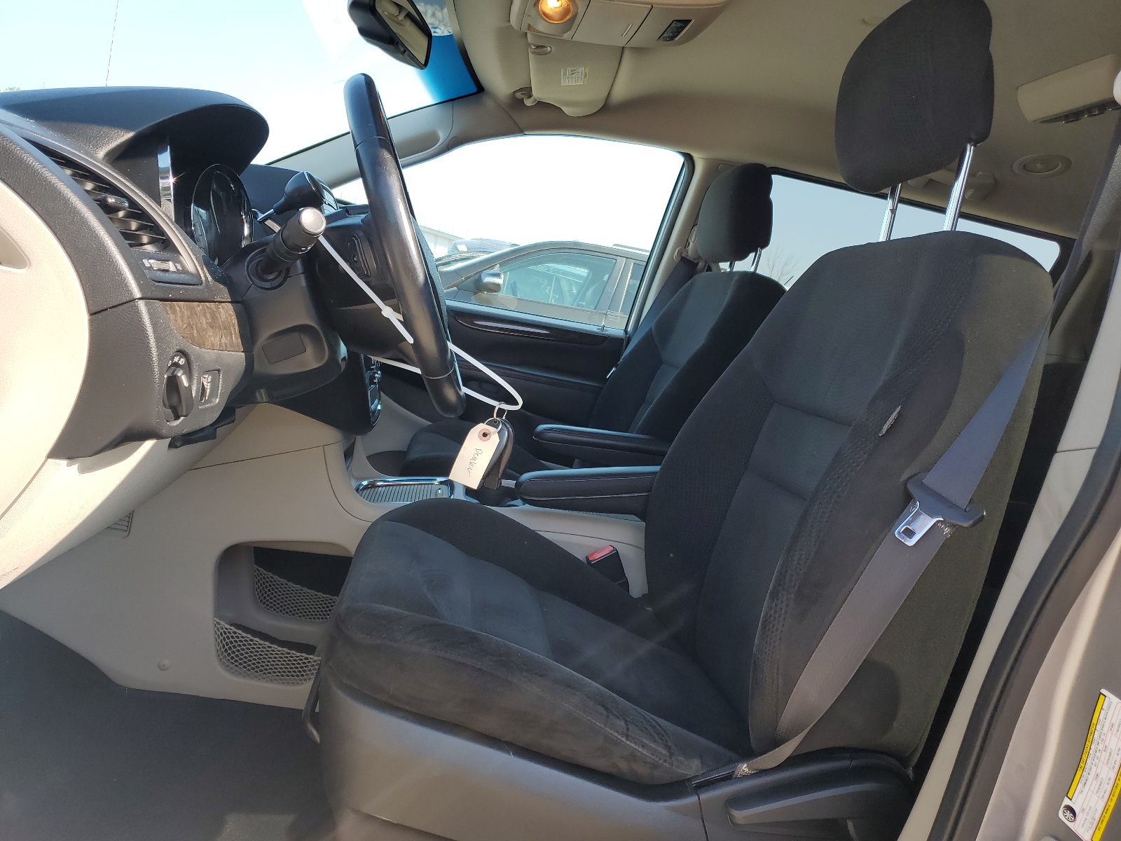 2C4RDGCG6FR658594 2015 Dodge Grand Caravan Sxt