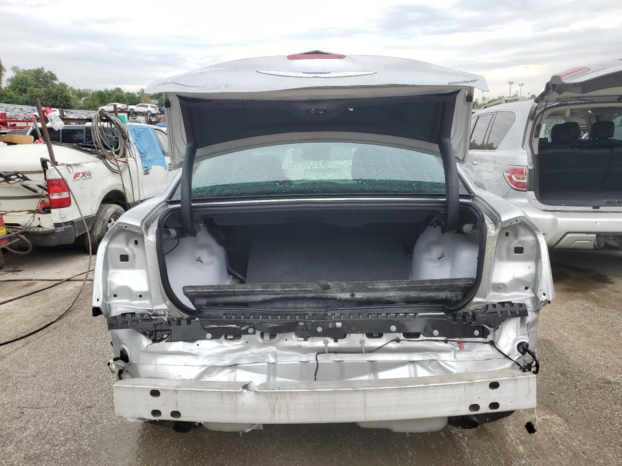 2C3CCAAG2KH566251 2019 Chrysler 300 Touring