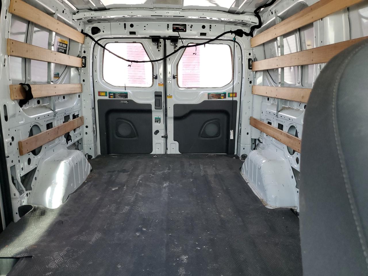 2022 Ford Transit - Image 10