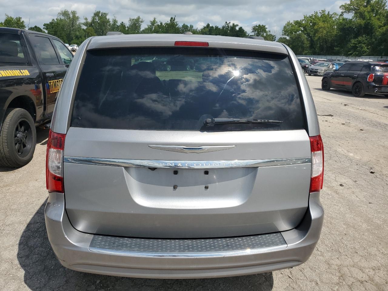 2013 Chrysler Town & Country Touring VIN: 2C4RC1BG9DR645580 Lot: 65278984