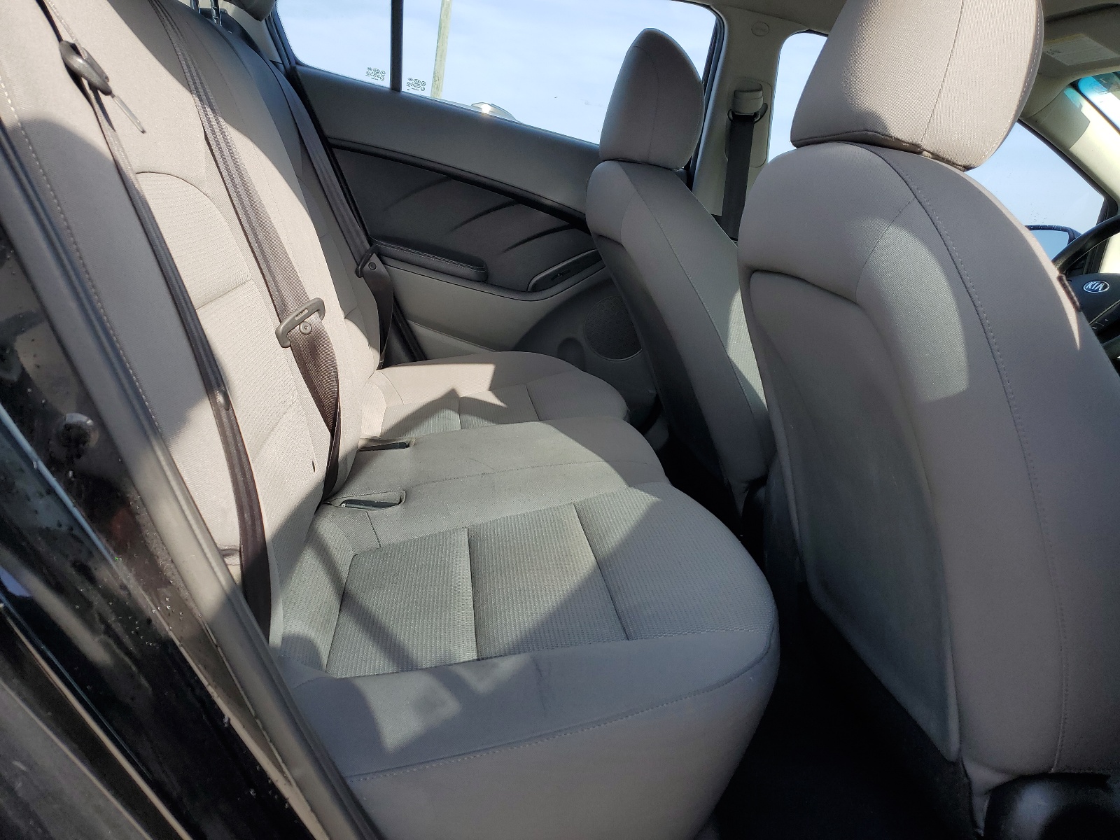 3KPFK4A73HE040826 2017 Kia Forte Lx