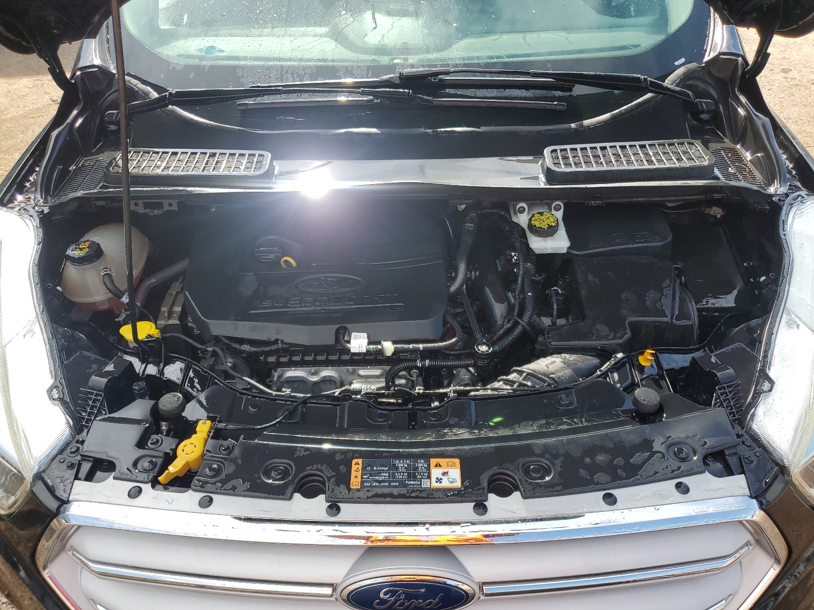 1FMCU0GD7JUA97987 2018 Ford Escape Se