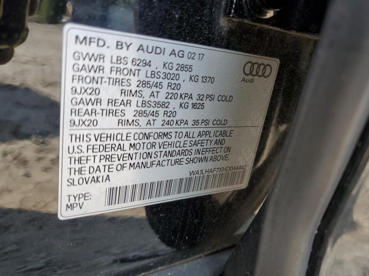 WA1LHAF7XHD044442 2017 Audi Q7 Premium Plus