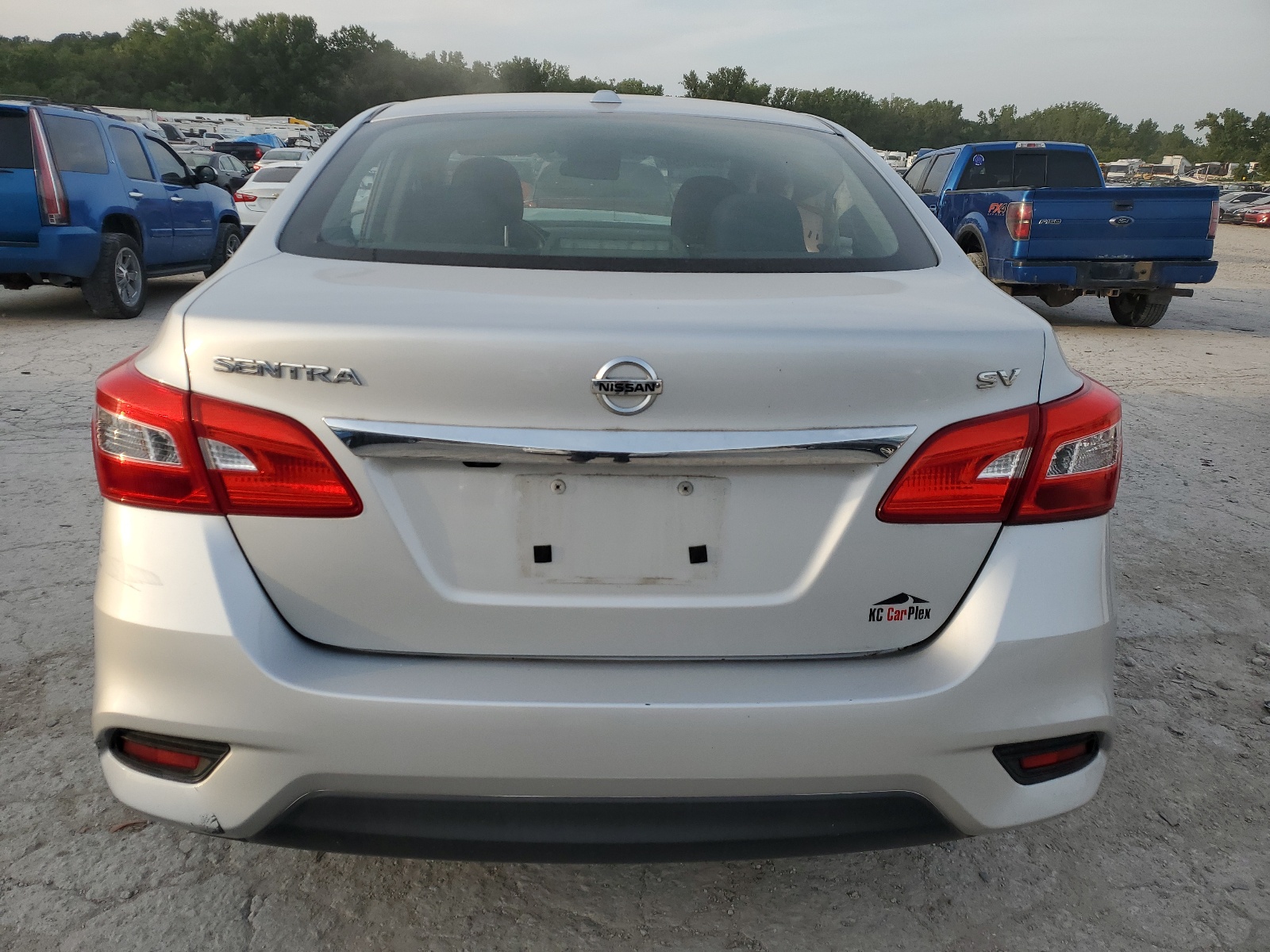 3N1AB7AP8JL653041 2018 Nissan Sentra S