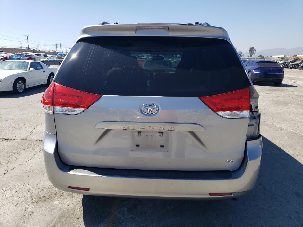 5TDKK3DC4CS223989 2012 Toyota Sienna Le