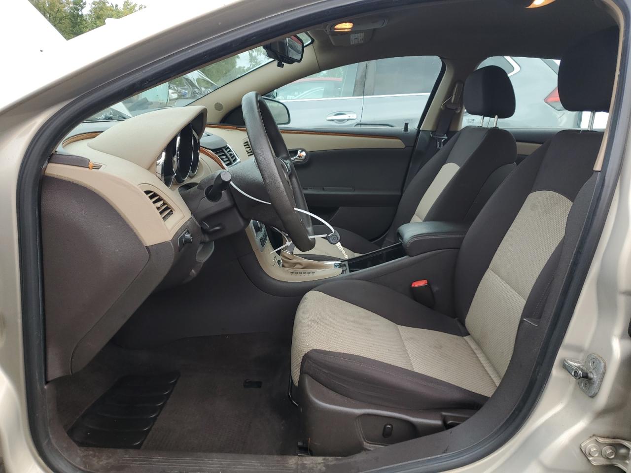 2009 Chevrolet Malibu - Image 7