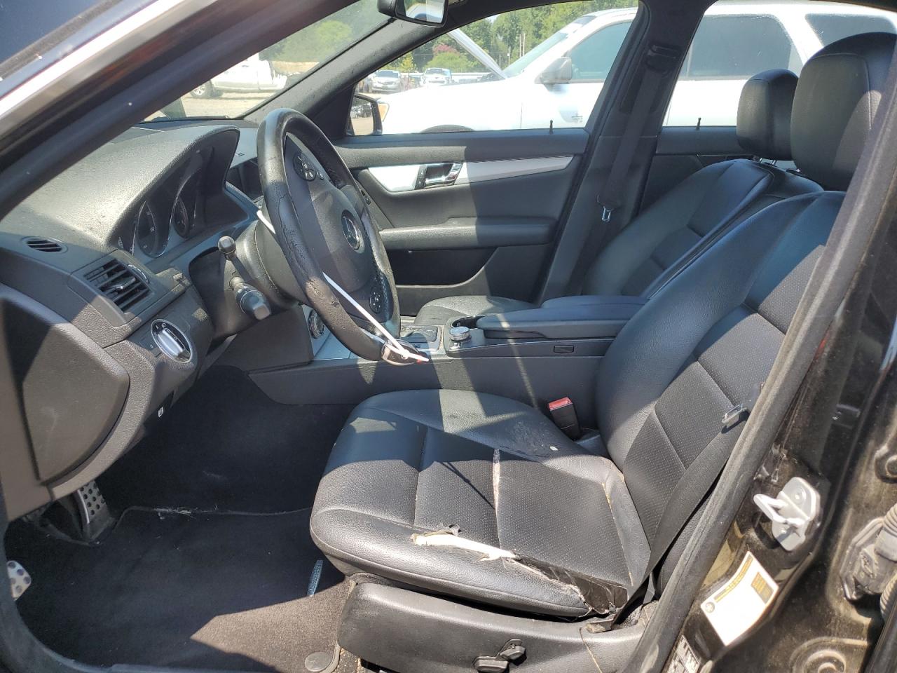 2011 Mercedes-Benz C 300 VIN: WDDGF5EB9BR168499 Lot: 65364354