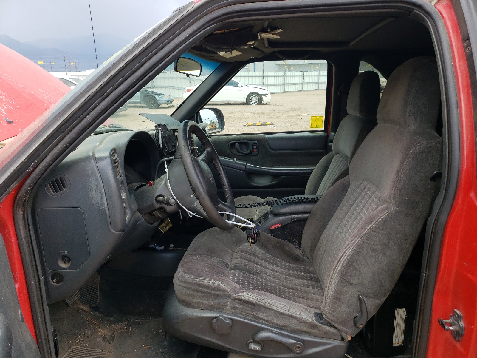 1GNCS18W31K190749 2001 Chevrolet Blazer