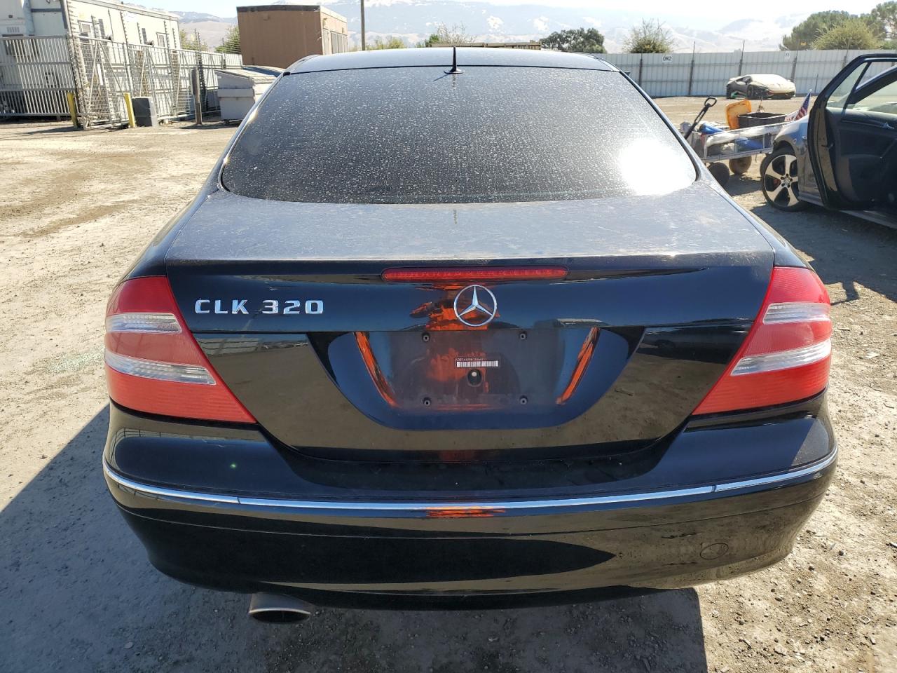 2004 Mercedes-Benz Clk 320C VIN: WDBTJ65J94F118662 Lot: 67160004