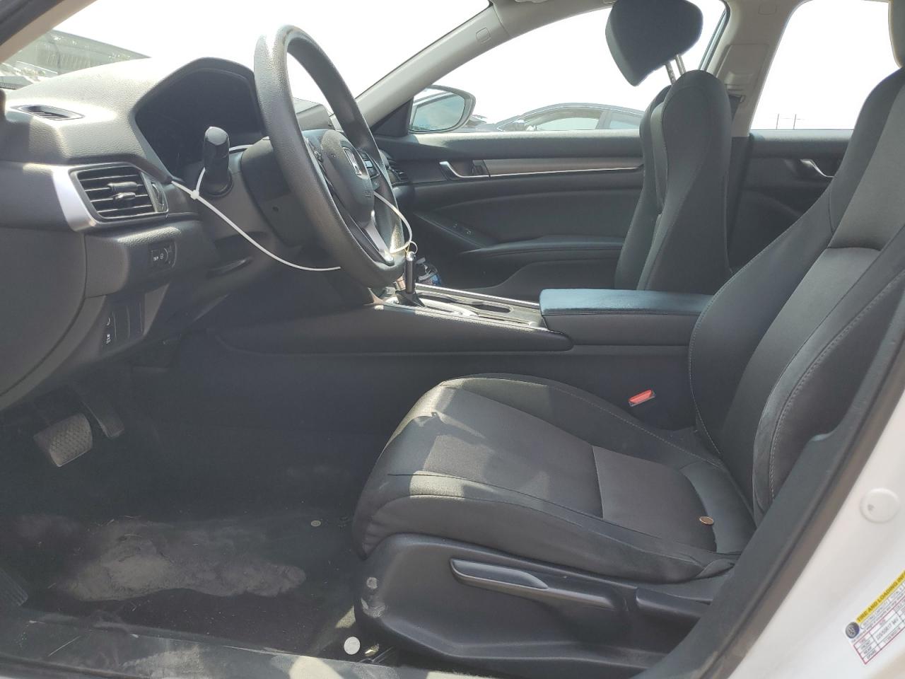 1HGCV1F12JA260286 2018 Honda Accord Lx