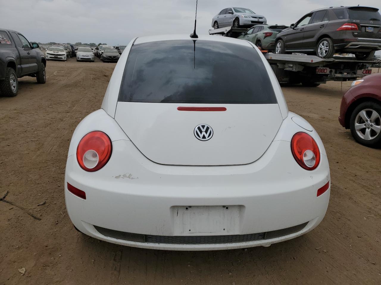 3VWPW31CX9M504909 2009 Volkswagen New Beetle S