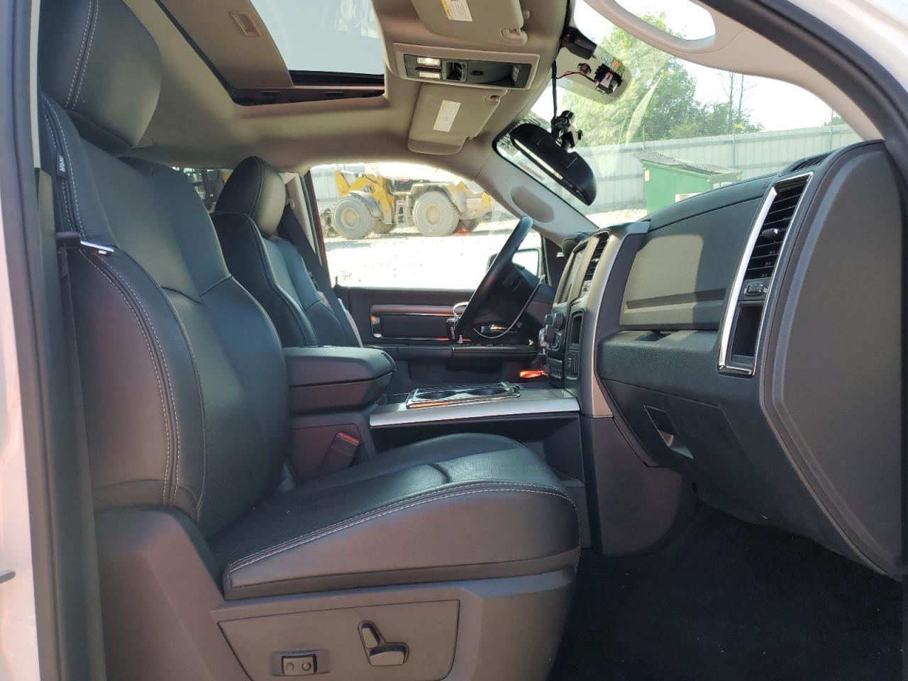 2015 Dodge RAM - Image 7