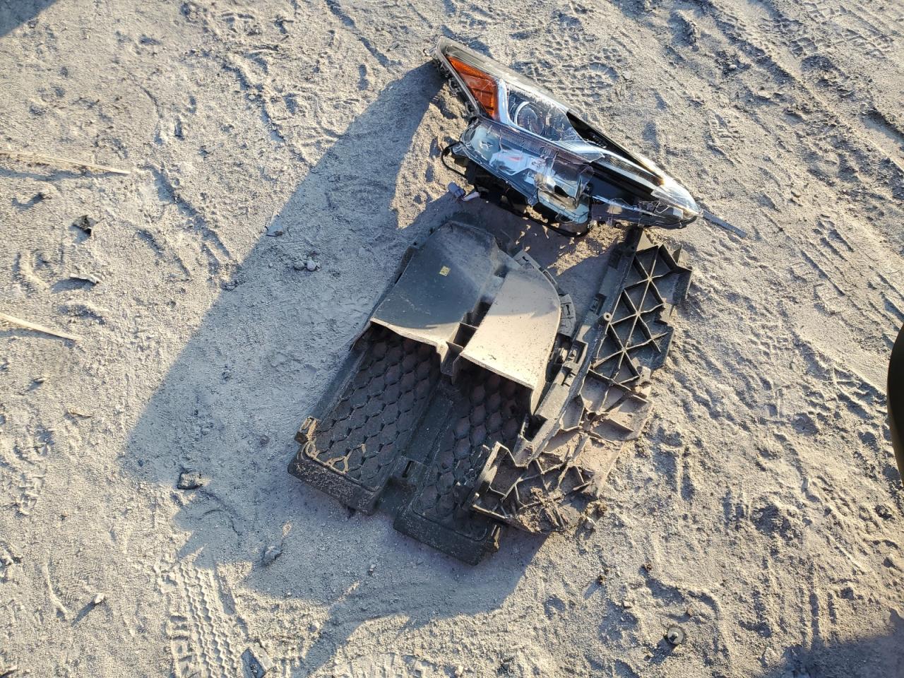 2022 Toyota Prius Night Shade VIN: JTDKAMFU5N3179844 Lot: 68032344