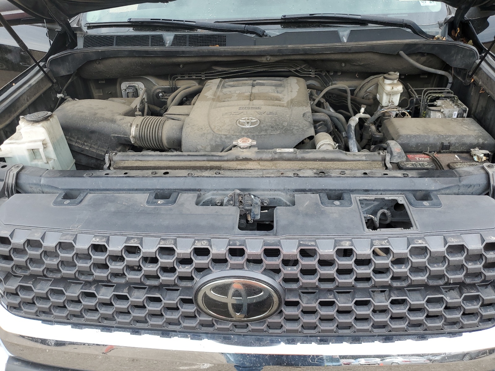 5TFDY5F19JX691111 2018 Toyota Tundra Crewmax Sr5