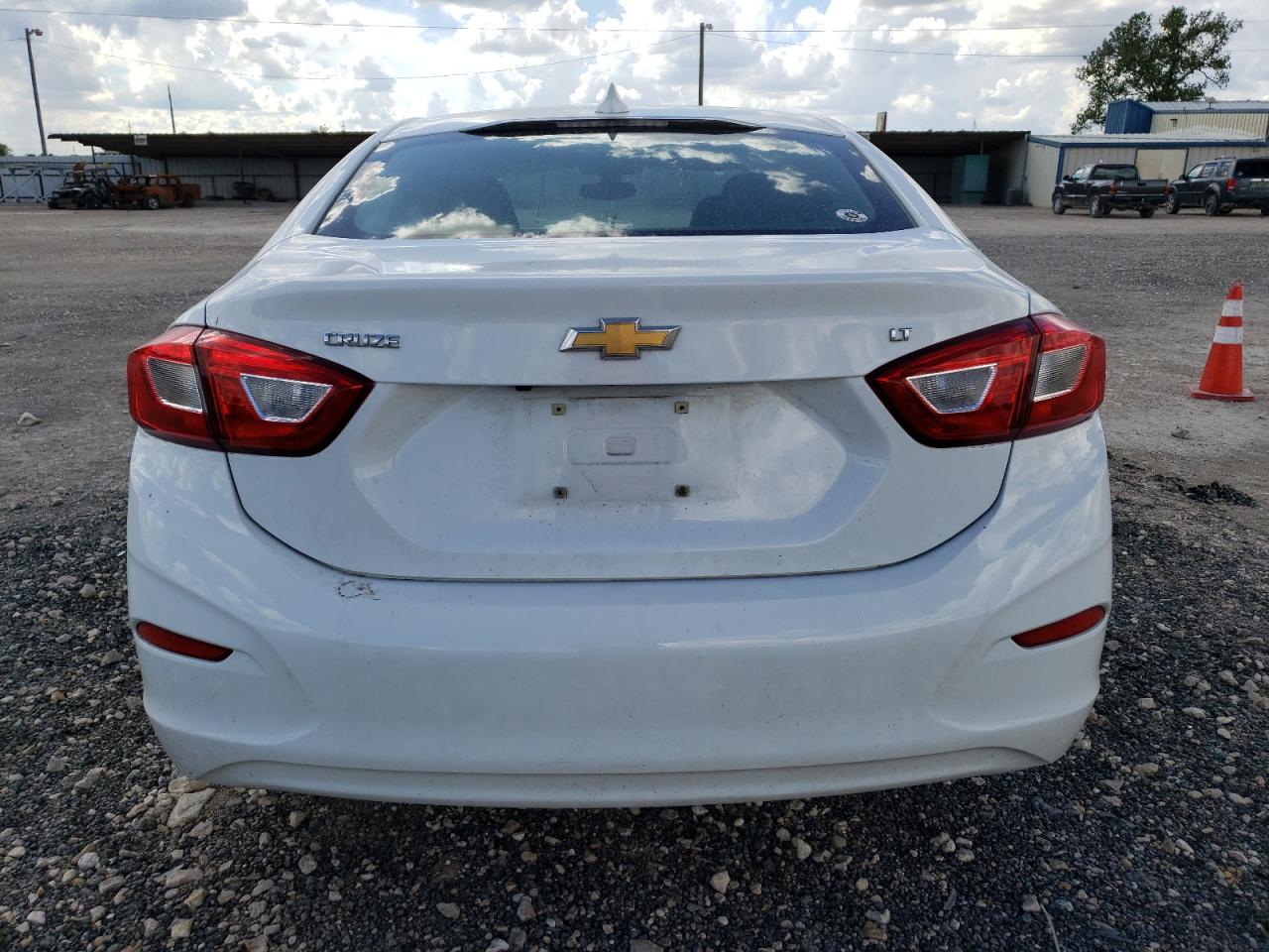 2018 Chevrolet Cruze Lt VIN: 1G1BE5SM8J7210970 Lot: 69199514