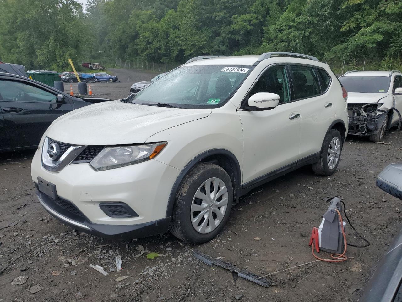 2015 Nissan Rogue - Image 1
