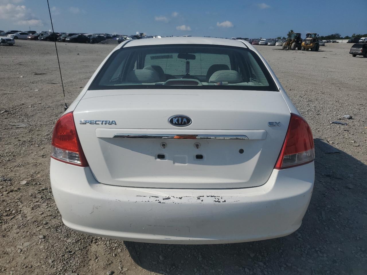 KNAFE221995624549 2009 Kia Spectra Ex