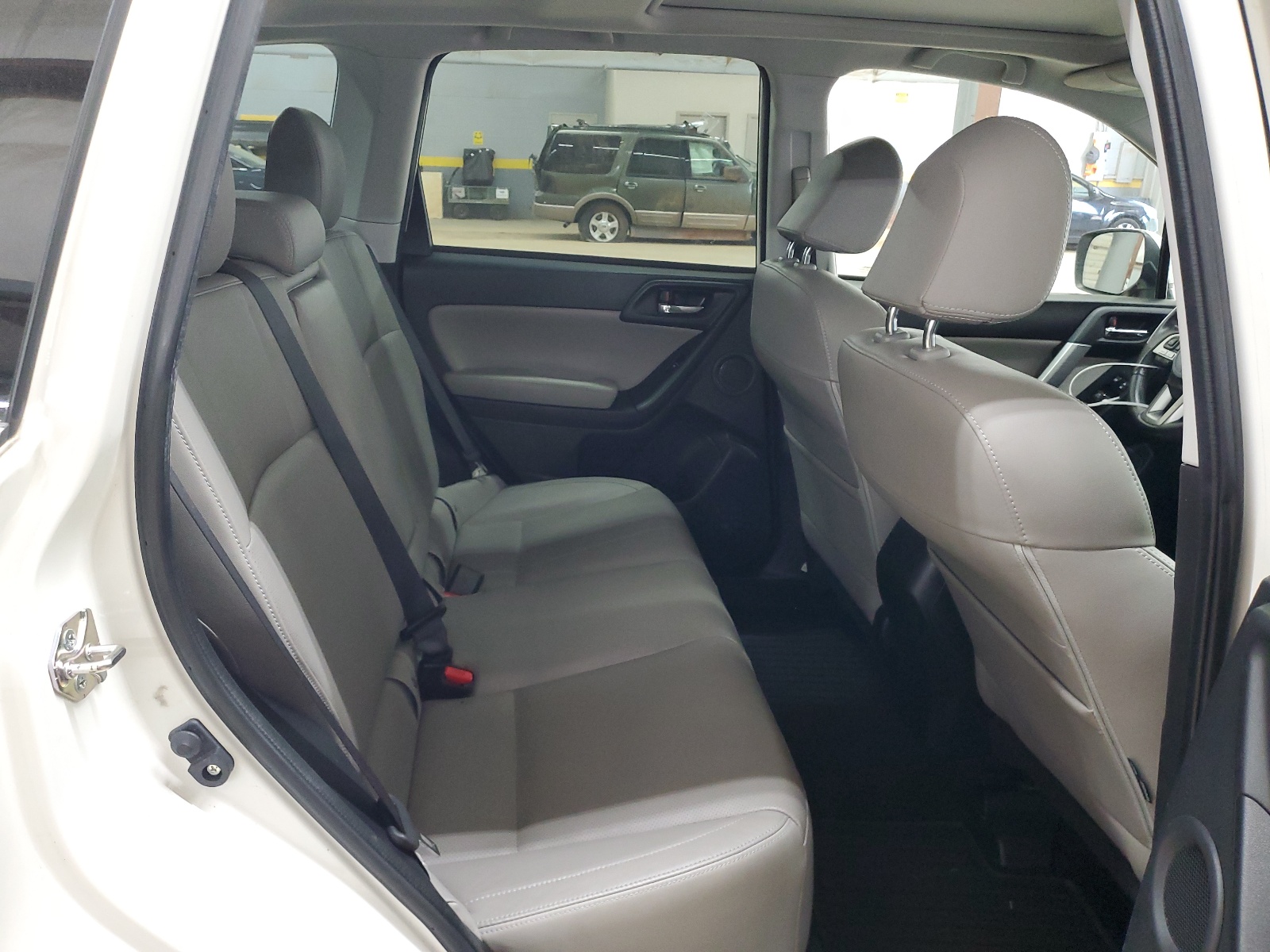 JF2SJALC9HH447569 2017 Subaru Forester 2.5I Limited