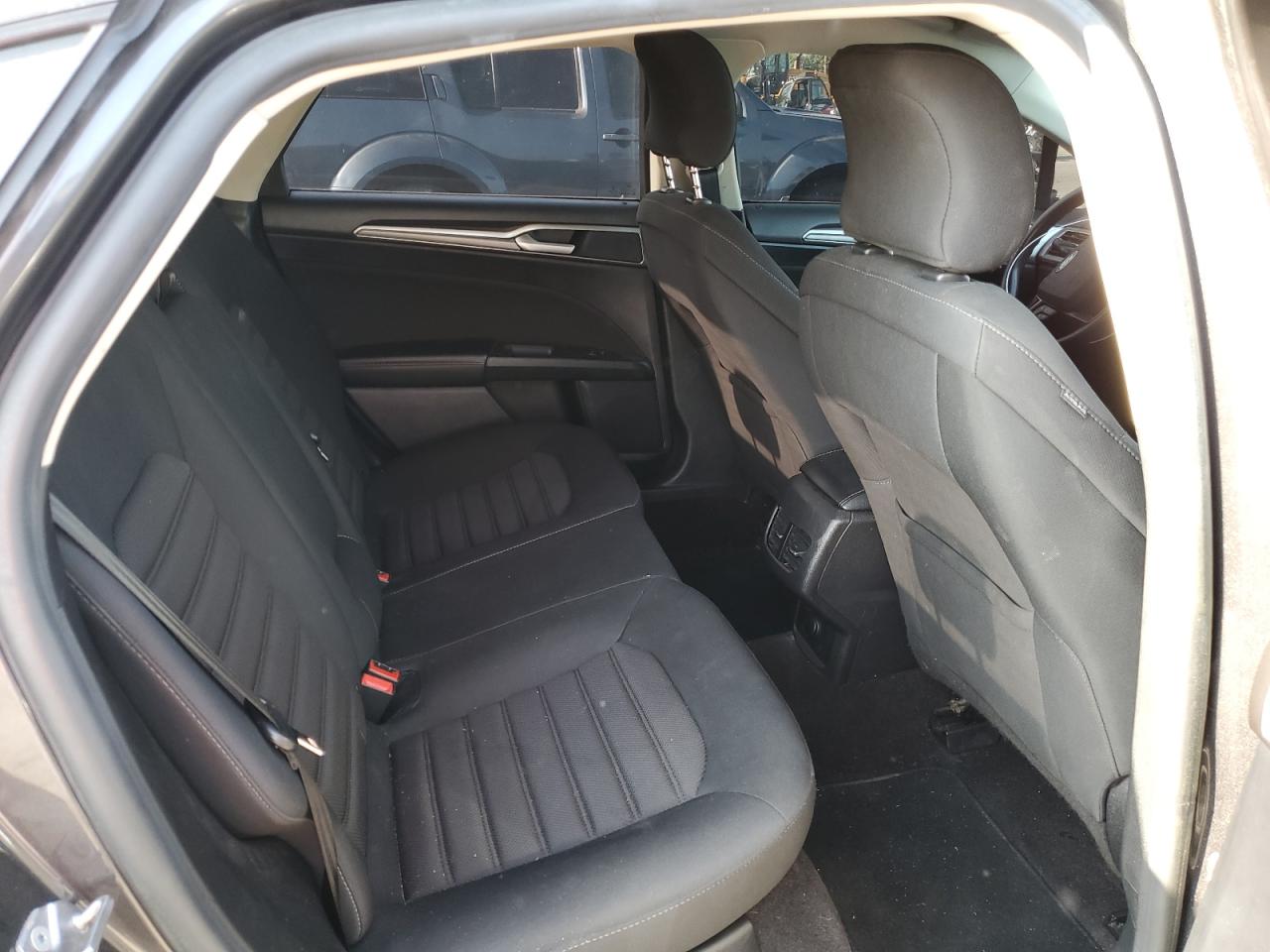2019 Ford Fusion - Image 10