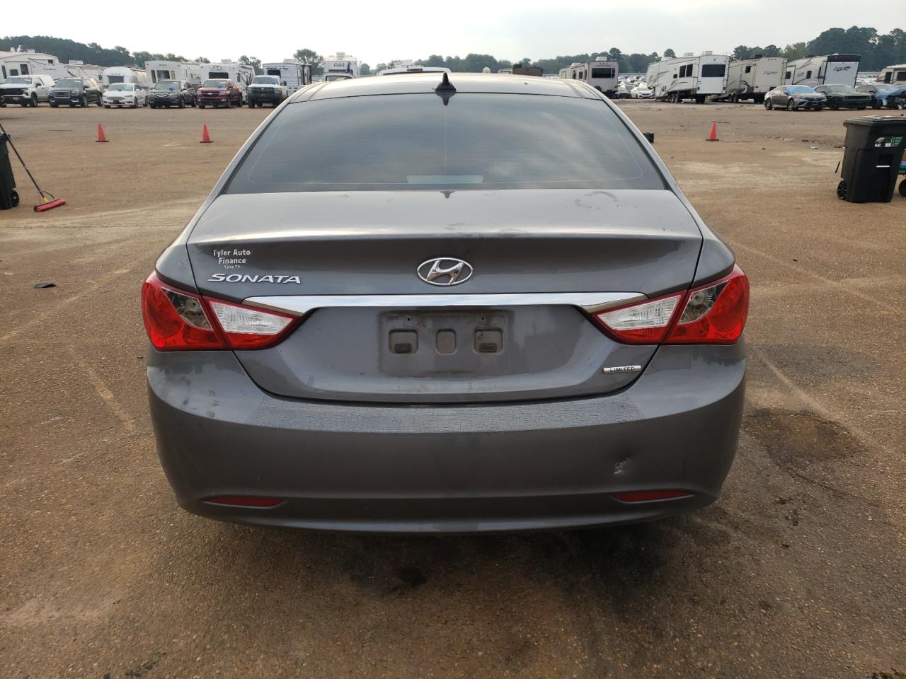 2012 Hyundai Sonata - Image 6