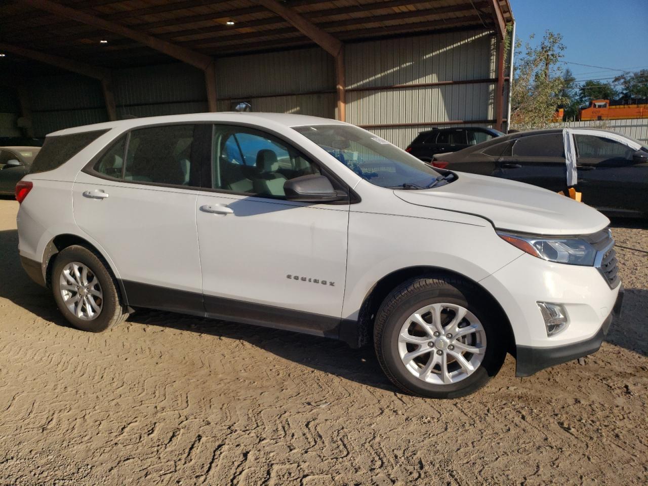 2018 Chevrolet Equinox Ls VIN: 3GNAXHEV8JS506101 Lot: 67165184