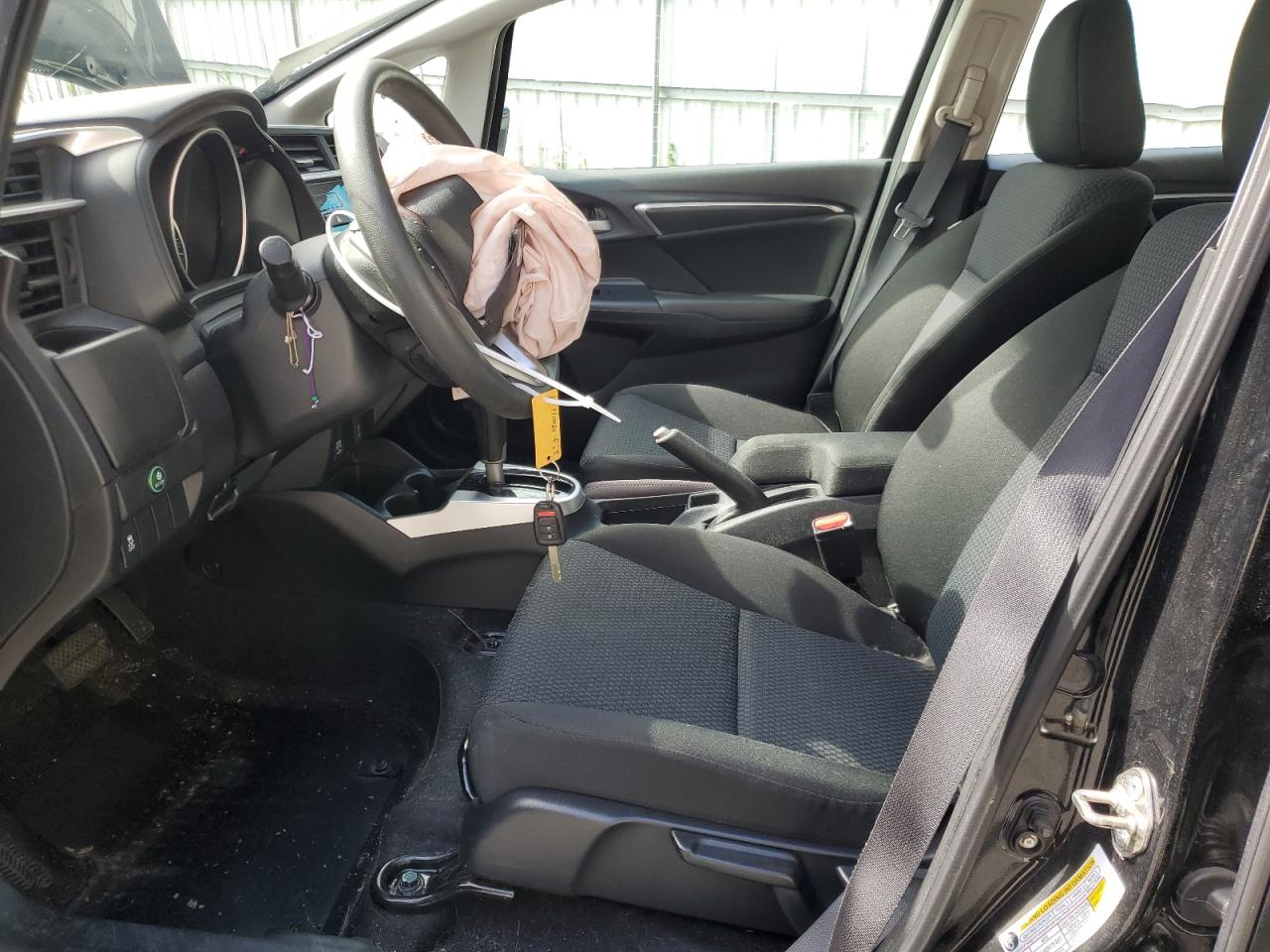 3HGGK5H48KM732813 2019 Honda Fit Lx