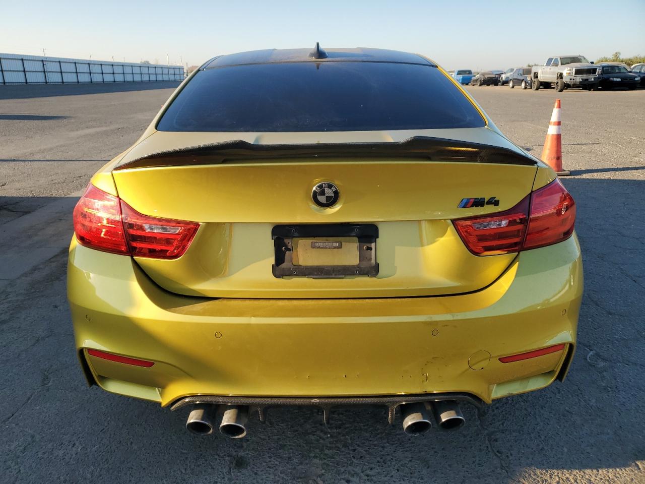 WBS3R9C58HK708830 2017 BMW M4