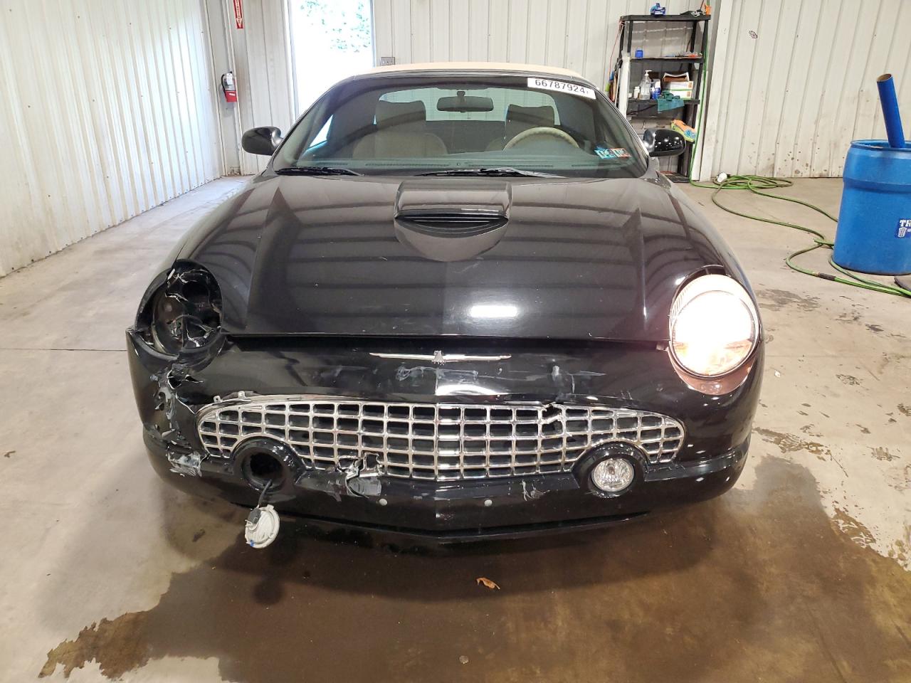 2004 Ford Thunderbird VIN: 1FAHP60AX4Y106642 Lot: 66787924