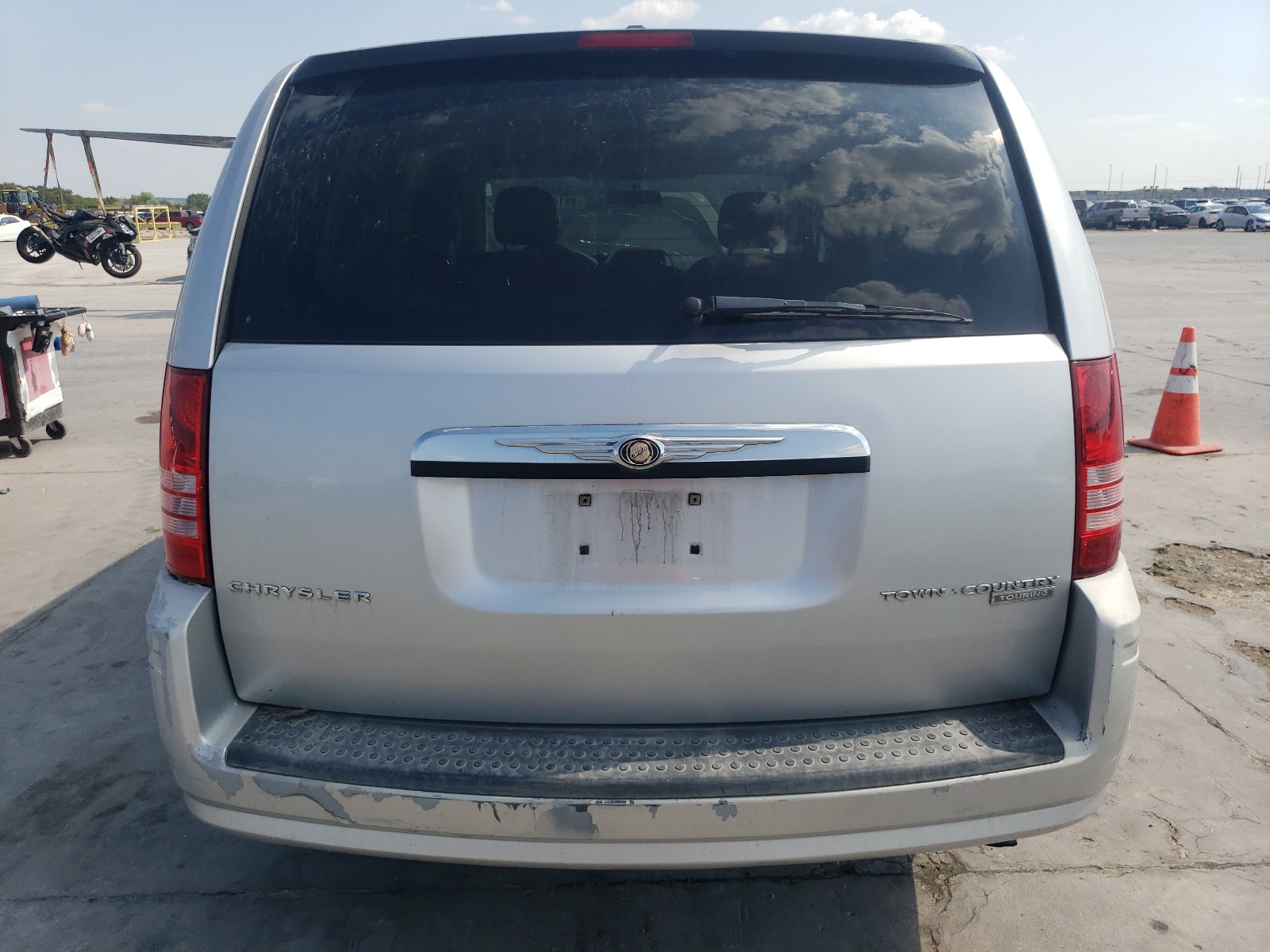 2A4RR5D18AR304370 2010 Chrysler Town & Country Touring