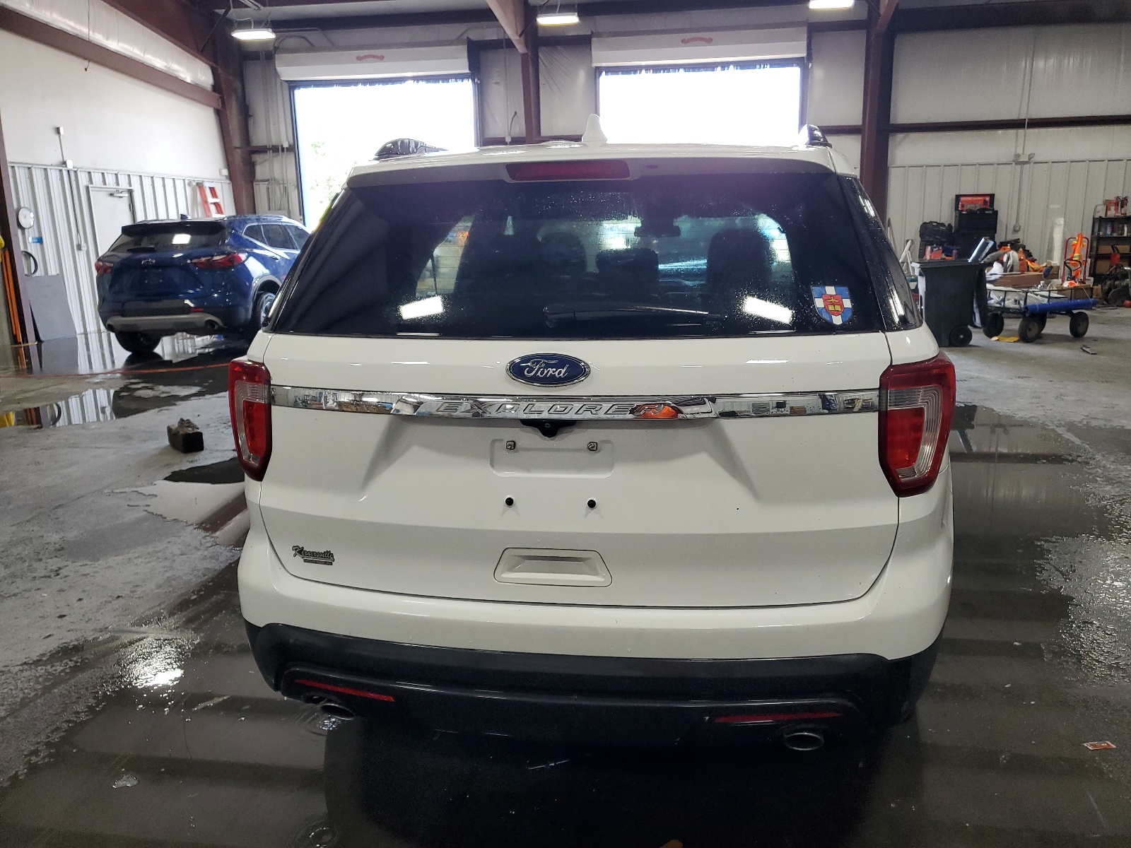 1FM5K7B88HGC17886 2017 Ford Explorer