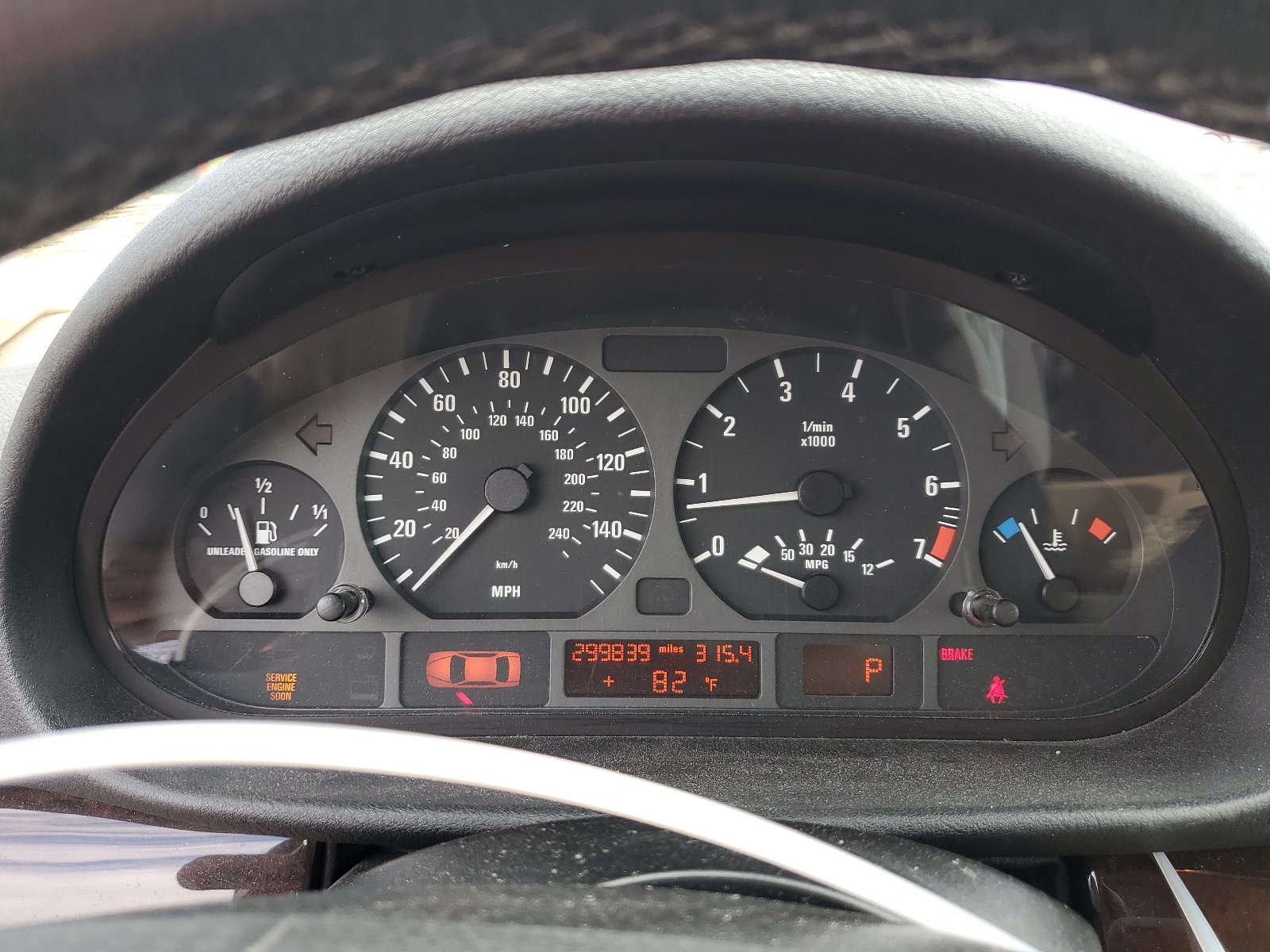 WBAET37453NJ34739 2003 BMW 325 I