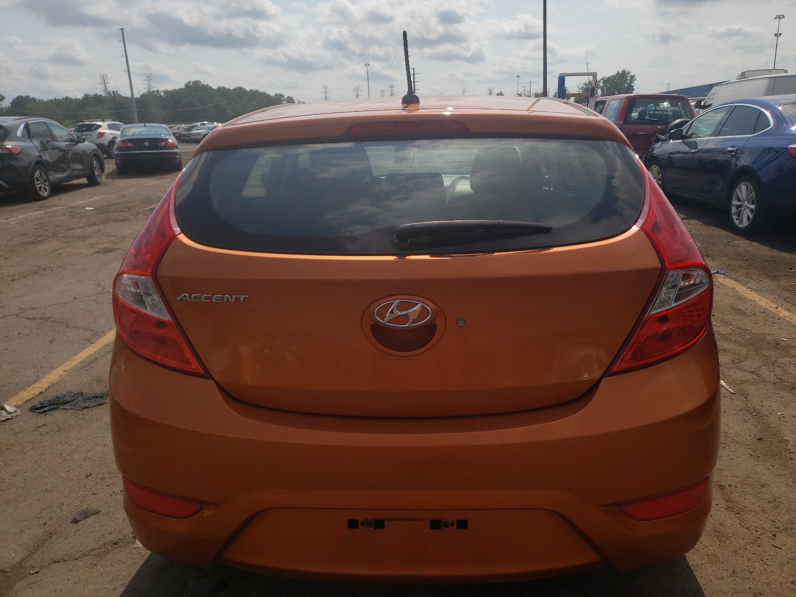 KMHCT5AE4HU321308 2017 Hyundai Accent Se