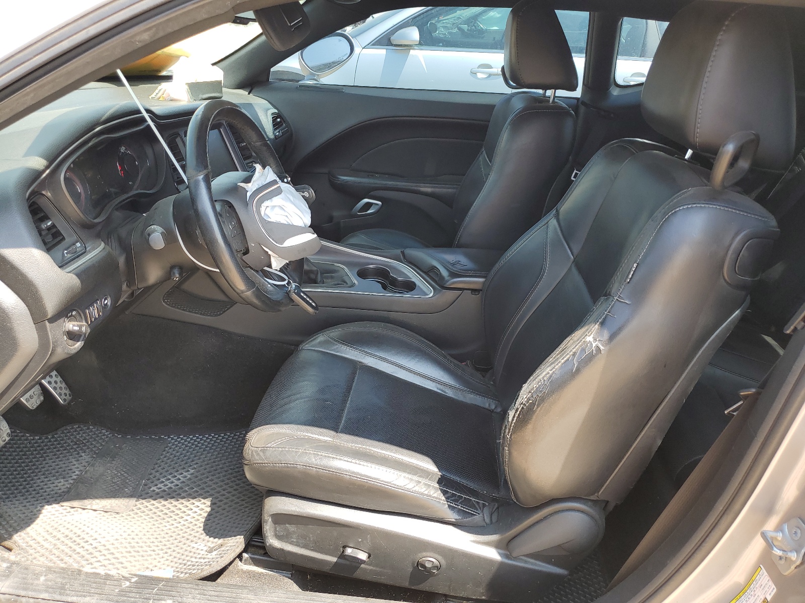 2C3CDZBT1GH114290 2016 Dodge Challenger R/T